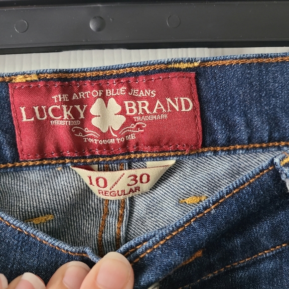 Lucky Brand Sopia Boot Jeans - Picture 4 of 7